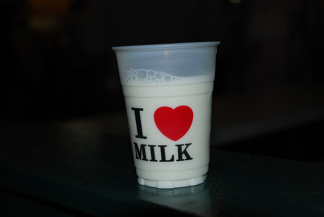 Verre de lait, riche en calcium