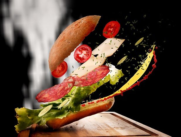 Les différents aliments d'un sandwich qu'il faut bannir ou privilégier pour protéger ses dents.